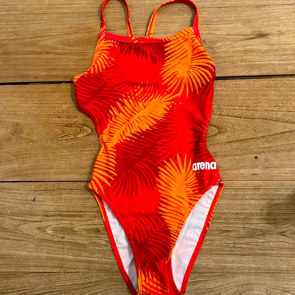 Arena practice suit for 10-12 girls